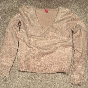 Guess Soft Beige V-Neck Sweater